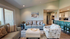 AH-F222 New 2nd Floor Condo, Close to PoolHot Tub, Near Marina & Ferry